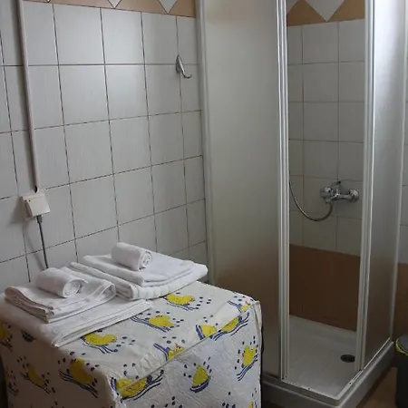 Captain's * Ermoupoli